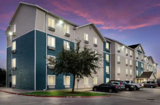 WoodSpring Suites Houston I-45 Airtex Hoteles cerca de National Museum of Funeral History