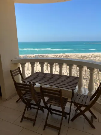 Newly Renovated Gulf Studio with Gym Beach Pool Access Отели рядом с достопримечательностью «MC 5 Accommodation»