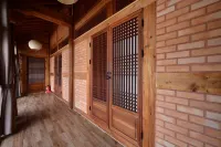 Yeonggwang Hanok Villa Pension Hotel di Yeonggwang-gun