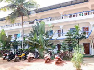 Goroomgo Laximi Guest House Goa