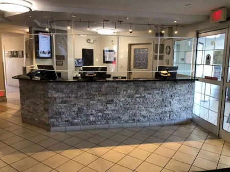 Sonesta Simply Suites Las Vegas Convention Center Отели рядом с достопримечательностью «Центр Конвенции Лас-Вегаса»