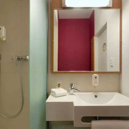 B&B HOTEL Prague-City
