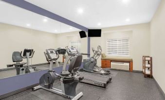 Microtel Inn & Suites by Wyndham Bentonville - Housity