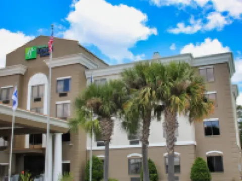 Holiday Inn Express & Suites Douglas by IHG ダグラスのホテル