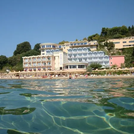 Summit Hotel