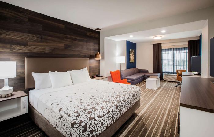 La Quinta Inn & Suites by Wyndham Owasso