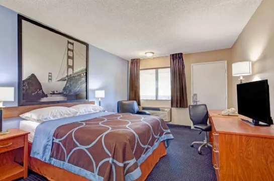 Super 8 by Wyndham Albany
