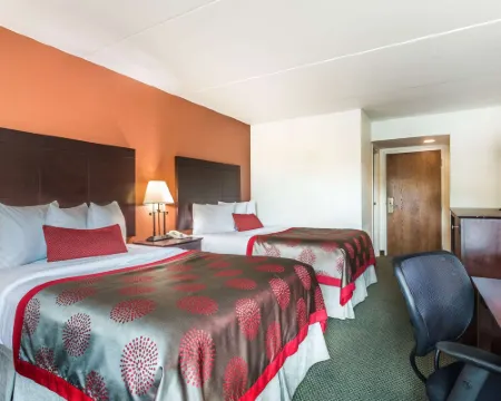 Ramada by Wyndham Luling Hotels in Luling