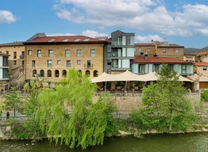 Palacio Tondon, La Rioja Brinas