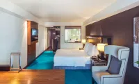 Radisson Blu Hotel, Kuwait Hotels in Messila