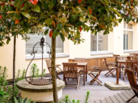 廣播塔柯妮武酒店 鄰近滑鐵盧紀念碑的酒店