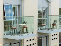 V Motel Hotels near Groynes