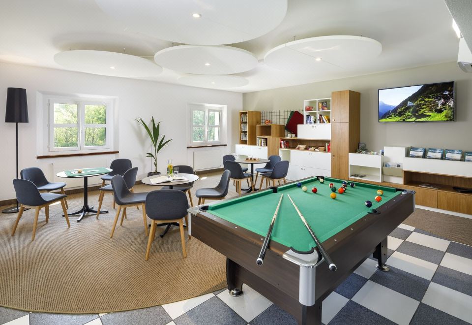 4. 벨린초나 수드 ..