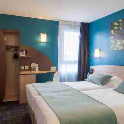 Kyriad Niort Espace Mendès France Rooms
