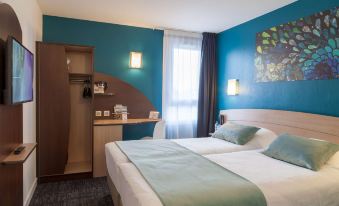 Kyriad Niort - Espace Mendes-France