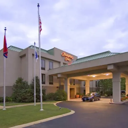 Hampton Inn Pickwick DAM - at Shiloh Falls
