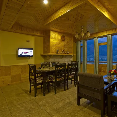 Foghills Cottages Manali