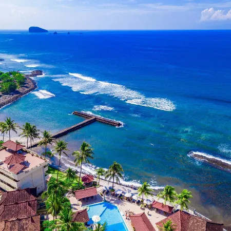 Bali Palms Resort Отели рядом с достопримечательностью «Пляж Блю Лагун»