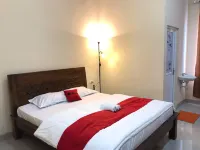 RedDoorz Syariah @ Jalan Pangeran Antasari 4 Hotels in Jagabaya III