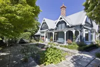 Orari Boutique Hotel