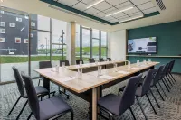 Courtyard by Marriott Paris Charles de Gaulle Central Airport