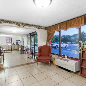 Days Inn by Wyndham Martin