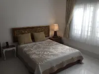 Yogyakarta Tropicana Villa