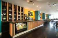 韋拉克魯斯州博卡德爾里奧希爾頓歡朋酒店 - 酒吧