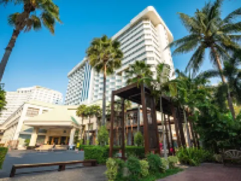 Jomtien Palm Beach Hotel and Resort - Family Friendly パタヤのホテル