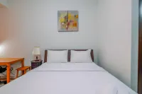 Fancy and Nice Studio at Transpark Cibubur Apartment by Travelio - Bãi đậu xe