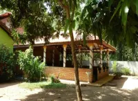 Regina Holiday Home Hotel di Debarawewa