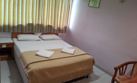 Hotel Inderapura - Housity