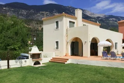 Villa Katerina Large Private Pool Walk to Beach Sea Views A C Wifi Car Not Required - 1021