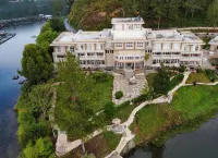 Portola Grand Renggali Hotel Takengon Hotels in Central Aceh Regency