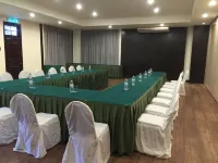 Mutiara Taman Negara Hotels in Tembeling