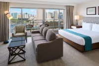 Ilikai Hotel & Luxury Suites Hotels near Kapolei Regional Skatepark