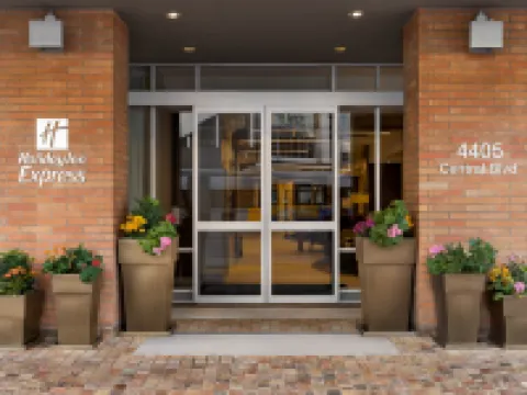 ホリデイ イン エクスプレス バンクーバー メトロタウン （バーナビー） by IHG バーナビーのホテル