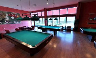 Hotel Zamca Suceava - Housity