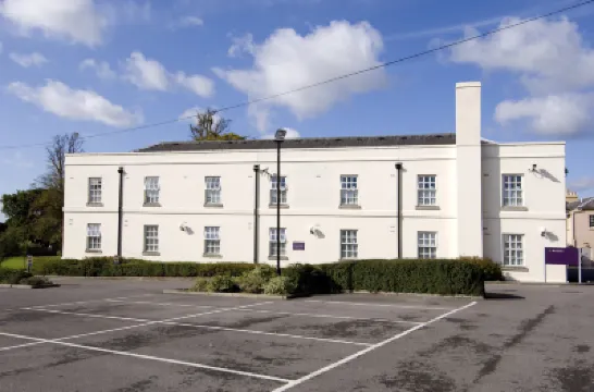 阿倫德爾普瑞米爾飯店 阿倫德爾主教座堂（Arundel Cathedral）附近的飯店