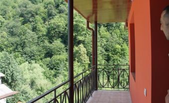 Ariana Family Hotel