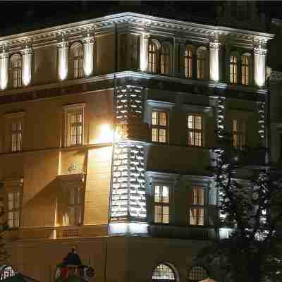 The Bonerowski Palace Hotel Exterior