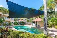 Tradewinds McLeod Holiday Apartments