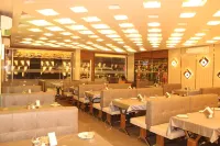 Hotel Empire Hôtels à : Valsad