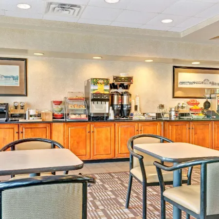 Wingate by Wyndham Cincinnati/Blue Ash