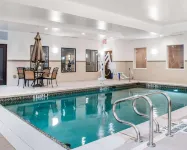 Comfort Inn & Suites Pittsburgh South - Pools