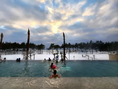Seaoneresort Jaeundo Hotels in Сінан