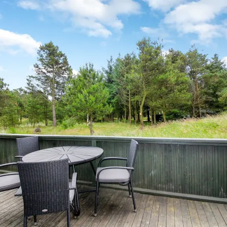 "Juste" - 2.2km from the Sea