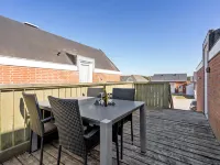 "Iohannes" - 2.3km from the Sea