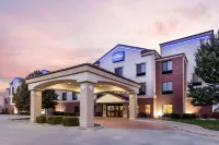 Baymont by Wyndham Pratt Hotels in Township 12