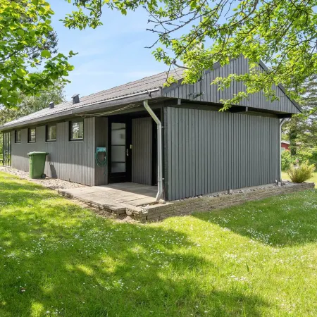 "Veljan" - 400m from the Sea Hotels in Bogense